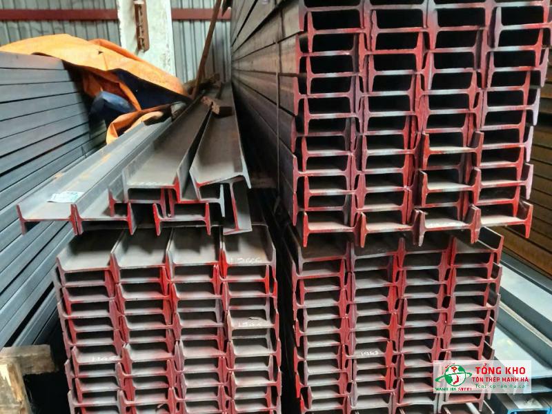 Thép hình I100 kích thước nhỏ, phù hợp làm khung gác mái