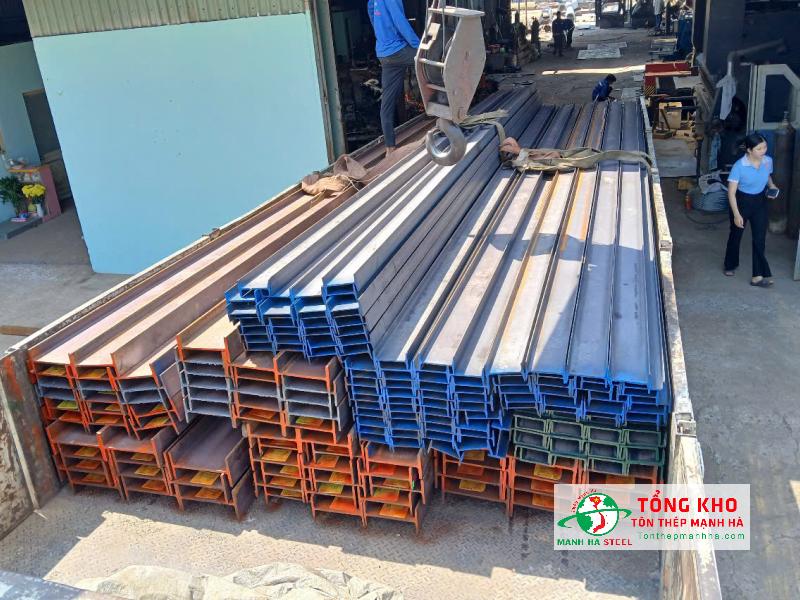 Nhu cầu xây dựng cao ở các khu dân cư mới làm giá thép I tại khu vực tăng cao