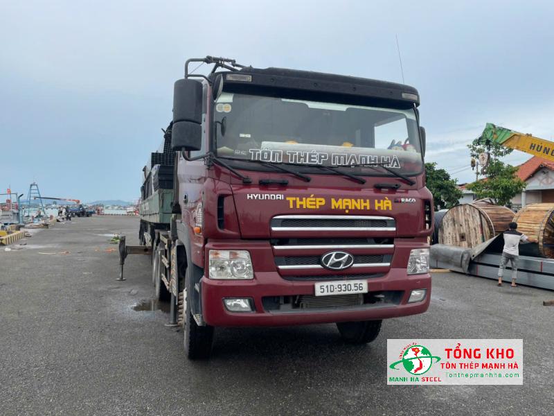 Tôn Thép Mạnh Hà cung cấp ván phủ phim chất lượng, uy tín số 1 Bình Chánh
