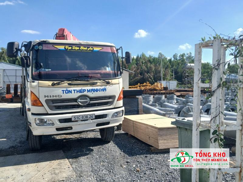 Tôn Thép Mạnh Hà cung cấp ván phủ phim tại Ninh Thuận có đủ quy cách, giá ưu đãi, chủ động xe giao nhanh công trình