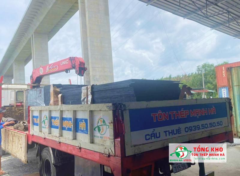 Tôn Thép Mạnh Hà có đa dạng các loại ván phủ phim tại Quận Phú Nhuận, hàng chính hãng, tải nhỏ giao nhanh