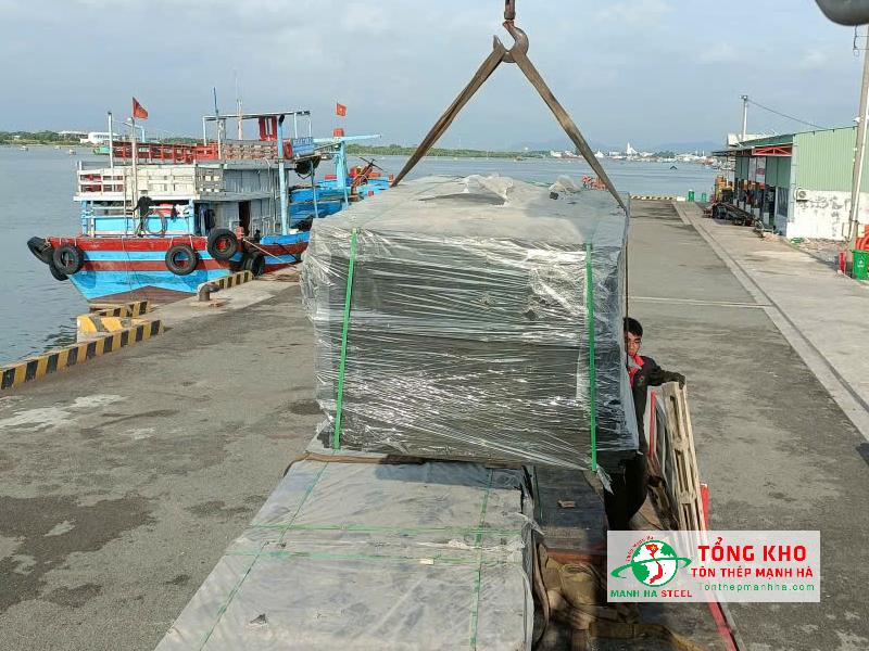 Cung cấp 200 tấm ván ép phủ phim 17mm cho dự án resort ven biển tại Long Hòa