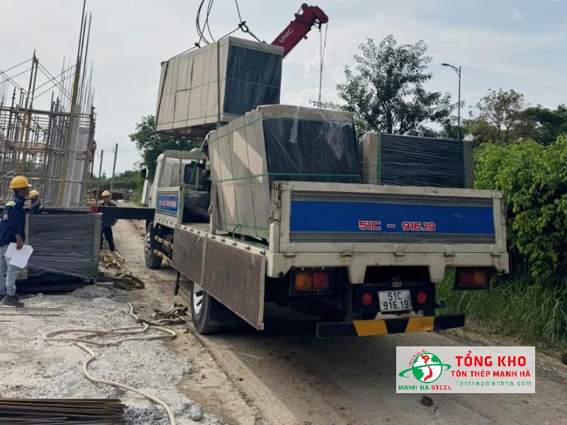Cung cấp 500 tấm ván phủ phim cho công trình chung cư tại Long Thành – Đồng Nai