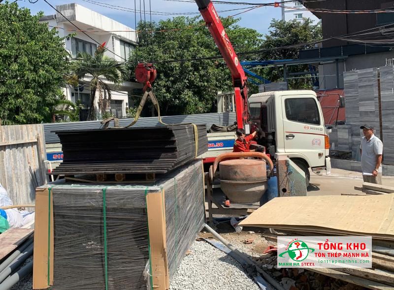 Đường nhỏ, hẹp gây khó khăn khi giao ván phủ phim tại Quận Phú Nhuận
