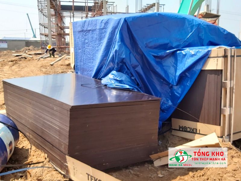 Mua ván phủ phim tại Quận 10 khách hàng có thể mua hàng không đủ chuẩn, giao hàng chậm, báo giá không rõ ràng