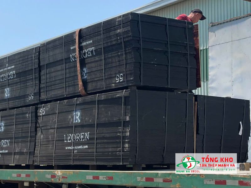 Ván phủ phim tại Quận 12 giá tốt, dùng được cho nhà xưởng, nhà phố, độ bền cao