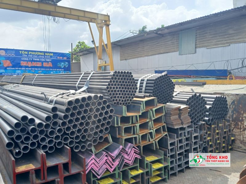 Tôn Thép Mạnh Hà luôn có sẵn thép Posco trong kho, cung ứng nhanh công trình tại Quận 5, đủ chứng từ, hàng đúng quy cách