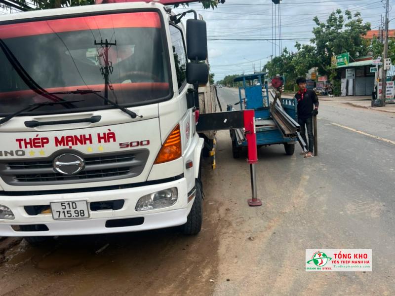 Tôn Thép Mạnh Hà hỗ trợ mọi đơn hàng tại Long An từ nhà dân dụng đến công trình công nghiệp