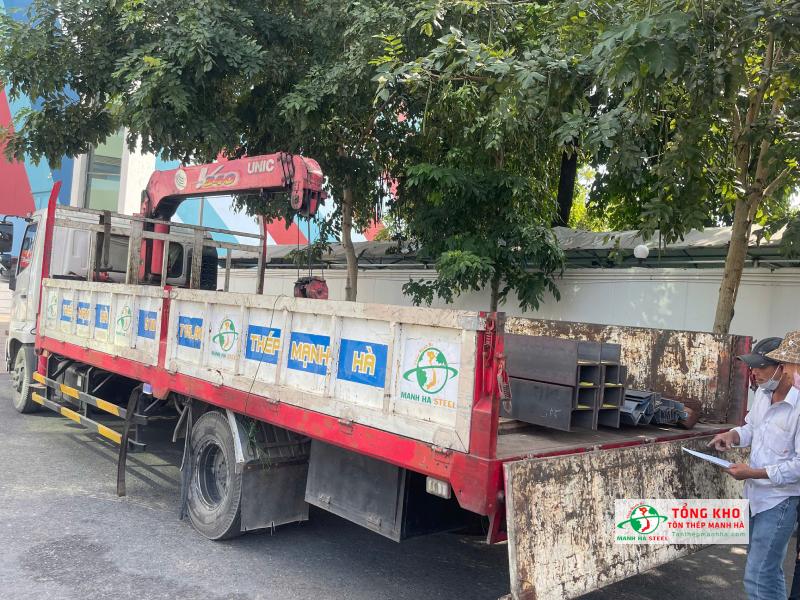 Mua thép Posco tại Quận 11 của Tôn Thép Mạnh Hà có sẵn quy cách trong kho, giao đúng tiến độ