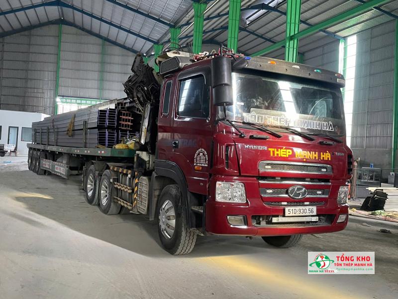 Tôn Thép Mạnh Hà tư vấn lựa chọn quy cách phù hợp, cung cấp đầy đủ chứng từ thép Posco để nghiệm thu công trình tại Tiền Giang