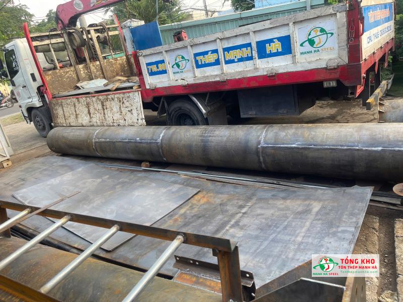 Giao 3 tấm thép Posco khổ 1220x2440 mm cho xưởng cơ khí tại Củ Chi