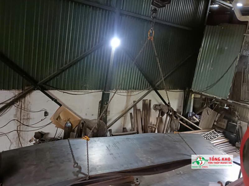 Giao thép tấm Posco dày 6mm cho nhà xưởng tại An Phú Đông Quận 12