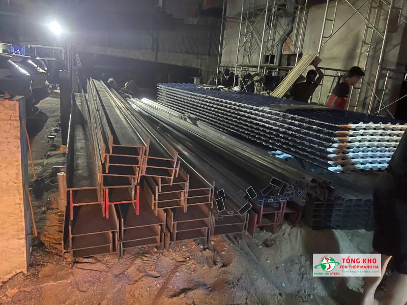 Giao thép hình I200, I500, H200 Posco cùng thép hộp và tôn cho công trình nhà ở tại Quận 6