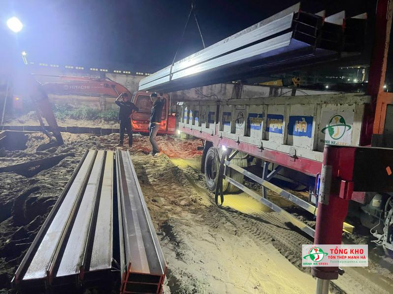 Giao thép I150 Posco cho công trình nhà tiền chế tại khu Dương Bá Trạc