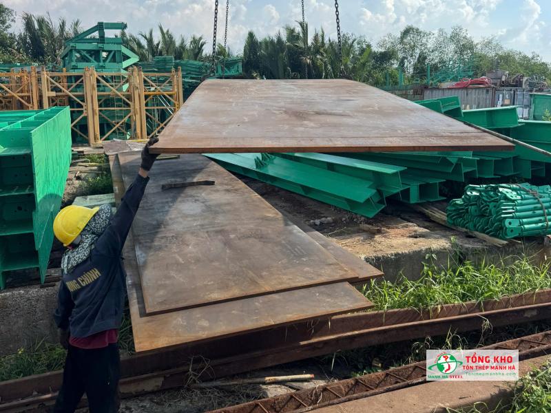 Thép tấm Posco cung cấp đến khách hàng tại Bình Thạnh