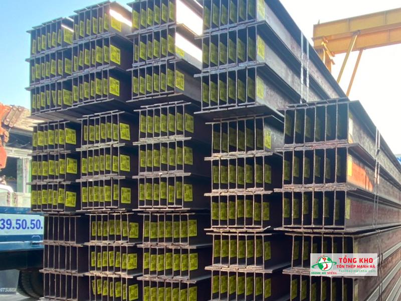 Khách hàng tại Long An muốn tìm kiếm đại lý có sẵn thép Posco, cung ứng nhanh theo tiến độ có thể tham khảo ngay Tôn Thép Mạnh Hà