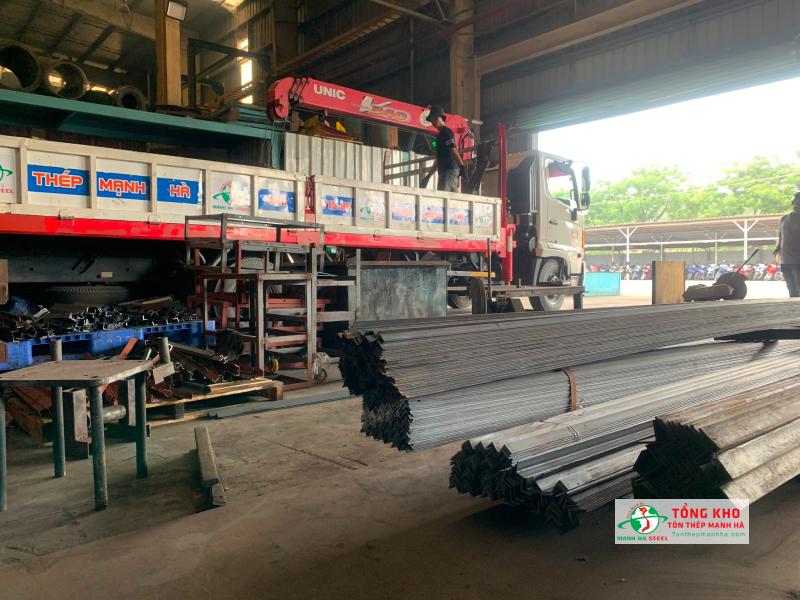 Tôn Thép Mạnh Hà là đại lý thép hình An Khánh tại Quận 1 có đủ quy cách U, I, V, giao tận nơi trong ngày