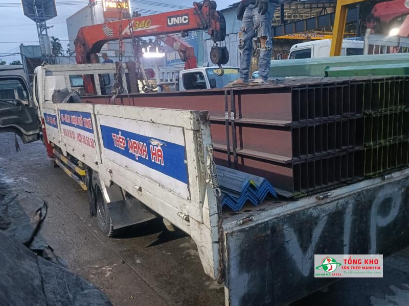 Đại lý thép hình An Khánh tại Quận 8 có xe nhỏ vào hẻm, hàng chính hãng đủ chứng từ - Tôn Thép Mạnh Hà