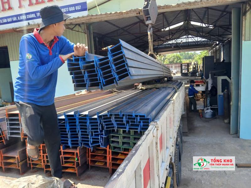 90 cây I150 An Khánh giao cải tạo nhà kho tại xã Tân Kiên