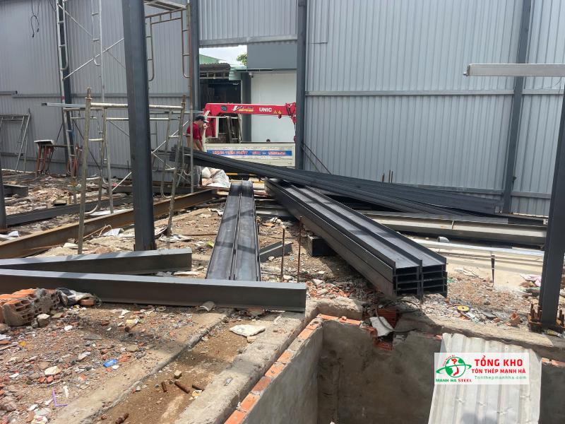 Giao 32 cây thép hình I150x75x5 An Khánh đến công trình xây dựng mặt bằng kinh doanh trên đường Điện Biên Phủ, Quận Bình Thạnh