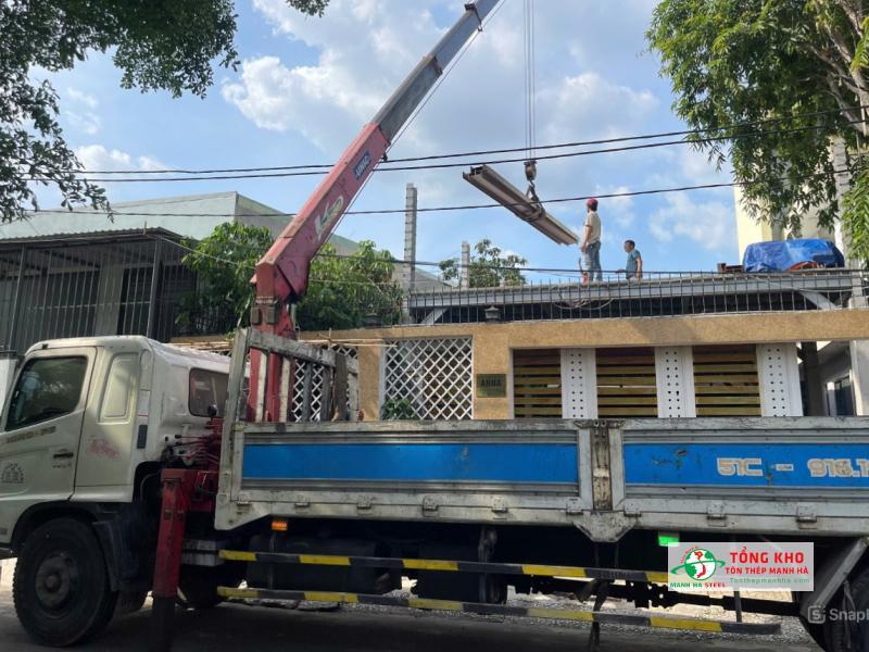 Giao 18 cây thép I150x75x5 An Khánh đến công trình nhà phố tại xã Bà Điểm, Huyện Hóc Môn