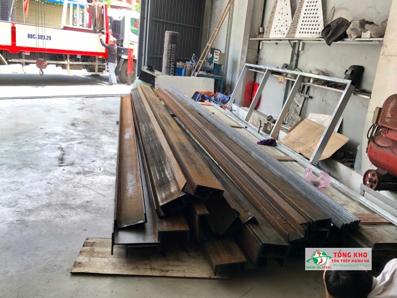 Giao thép U200 An Khánh số lượng lớn cho đơn vị gia công cơ khí tại khu vực Minh Phụng, Quận 6