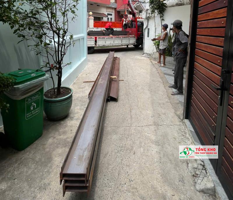 Giao 10 cây thép I200 An Khánh cắt theo yêu cầu cho khách đường Tây Thạnh, Quận Tân Bình