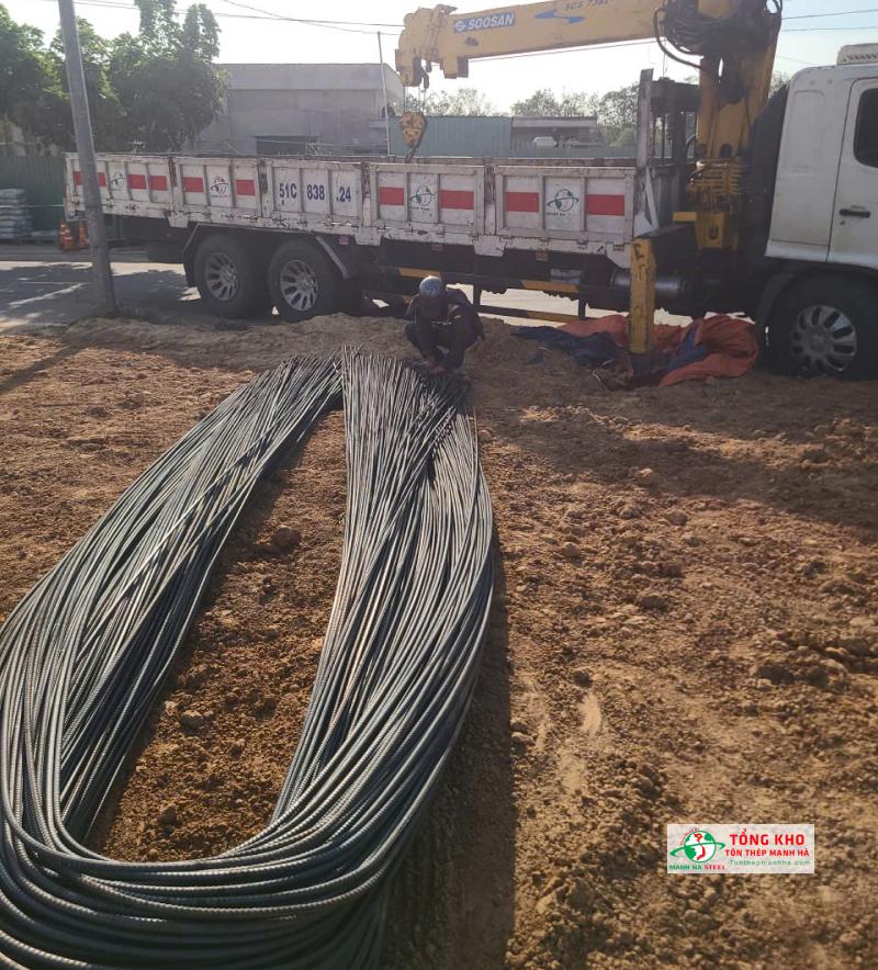 Giao thép xây dựng Pomina phi 12 CB400 – 400 cây cho công trình tại Tân Uyên, Bình Dương