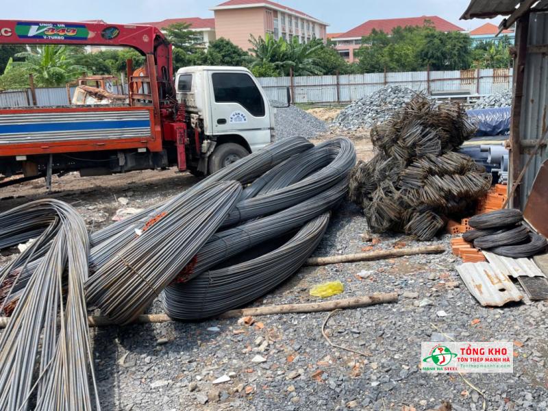 Bàn giao 8 tấn thép cuộn Pomina D8 SD390 cho công trình đổ sàn và gia công thép đai trên đường Nguyễn Văn Lượng, Quận Gò Vấp