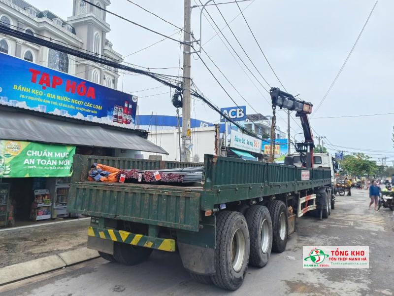 Giao 2 tấn thép xây dựng Pomina D12 cho nhà thờ Bà Điểm – Hóc Môn