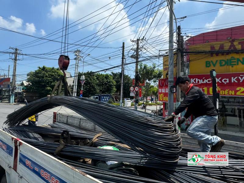 Cấp 12 tấn thép Việt Nhật D10, D12, D14 cho công trình tại Mỹ Phước, Bến Cát
