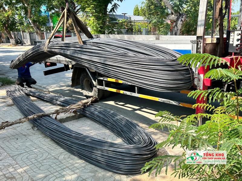 Thép Việt Nhật D18, số lượng 2 tấn, giao tại Bình Khánh, Cần Giờ cho công trình xây dựng nhà xưởng