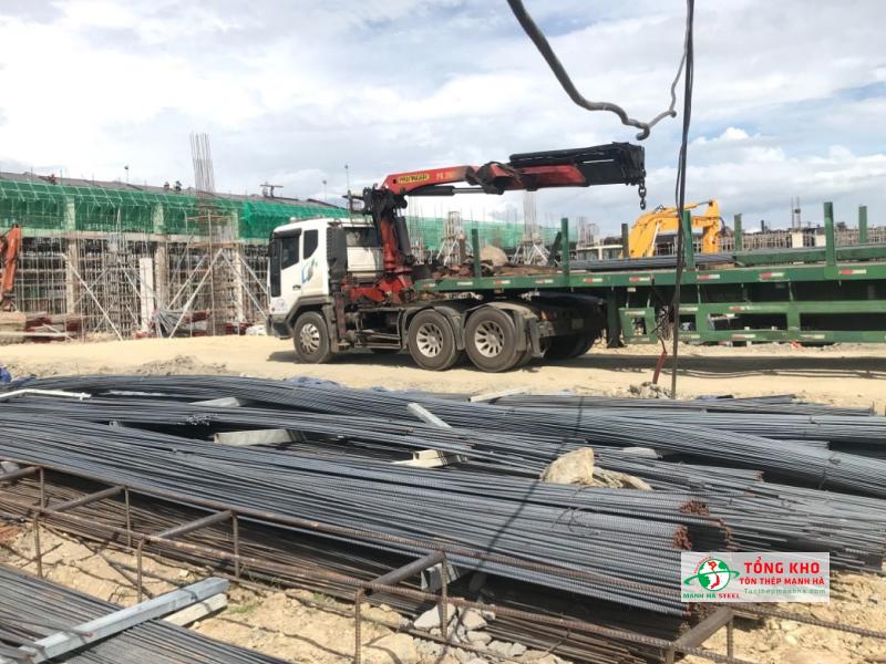 12 tấn thép Việt Nhật D16, D20 giao cho công trình nhà xưởng tại Đức Hòa, Long An.