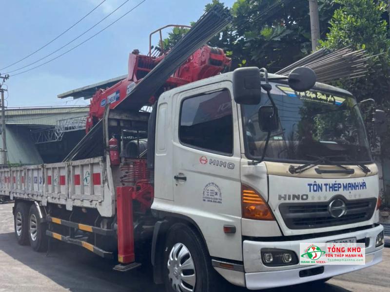 Giao 150 cây thép Việt Nhật D20 cho công trình trên đường Ba Tháng Hai, Quận 10