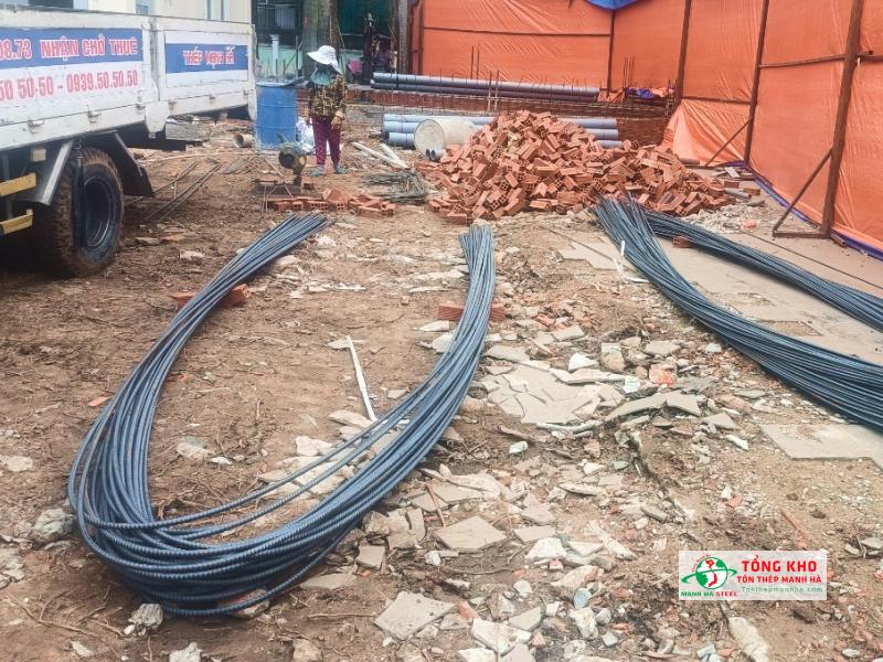 Giao 75 cây thép Việt Nhật D20 cho công trình xây dựng trên đường Lê Đại Hành, Quận 11