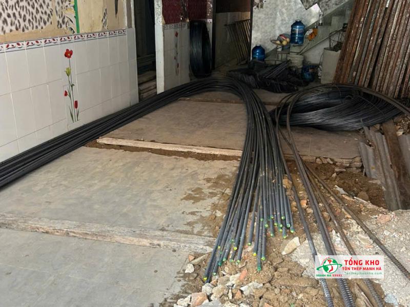 Giao 25 cây thép Việt Nhật D16 và 150 kg thép cuộn D6 cho công trình cải tạo nhà phố đường Võ Thị Sáu, Quận 3
