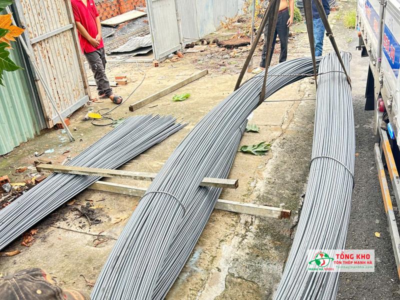 Giao 2 tấn thép Việt Nhật D16, D20 CB400-V đến công trình nhà phố trên đường Phạm Thế Hiển, Quận 8