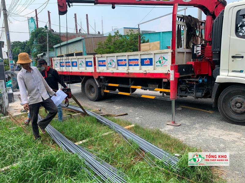 Giao 1.2 tấn thép Việt Nhật CB300-V D14 cho công trình nhà phố trên đường Nguyễn Oanh, Gò Vấp