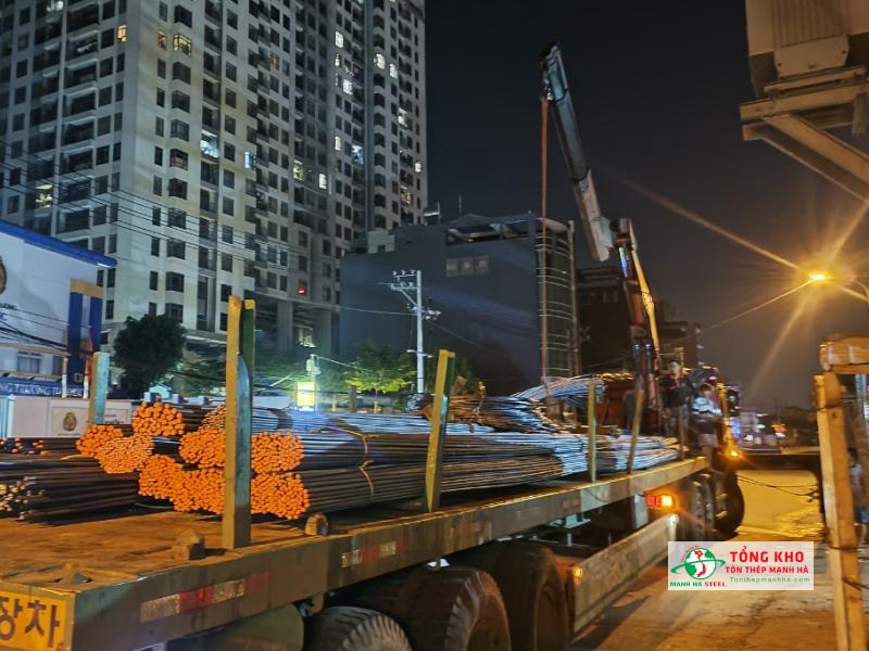 12 tấn thép Việt Nhật D16, D25 giao công trình văn phòng mặt tiền đường Phan Xích Long, Phú Nhuận