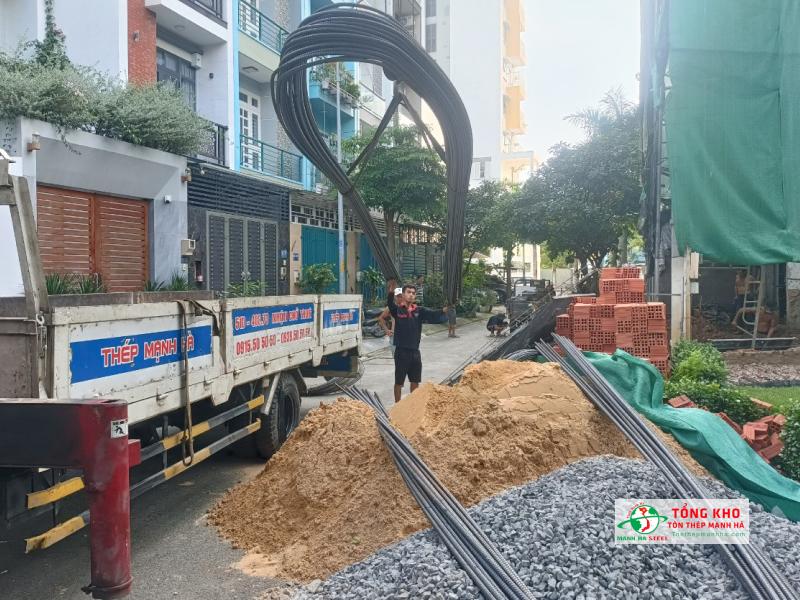 1.8 tấn thép Việt Nhật D16 giao công trình nhà phố xây mới tại Huỳnh Văn Bánh, Phú Nhuận