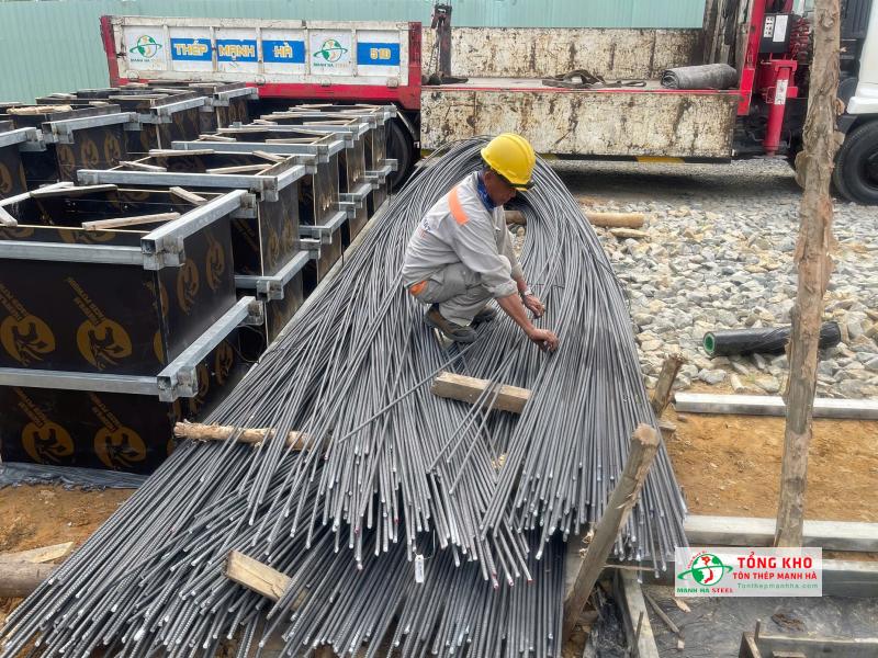8 tấn thép Việt Nhật D16 giao công trình kho logistics khu vực cửa khẩu Mộc Bài, Tây Ninh