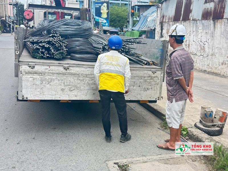 15 tấn thép Việt Nhật D20 CB400-V giao hạng mục móng nhà máy tại Trảng Bàng, Tây Ninh.