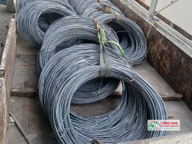 Thép cuộn Việt Nhật có độ dẻo cao, dễ uốn, đảm bảo gia công nhanh và đáp ứng tiêu chuẩn các công trình tại Bình Dương
