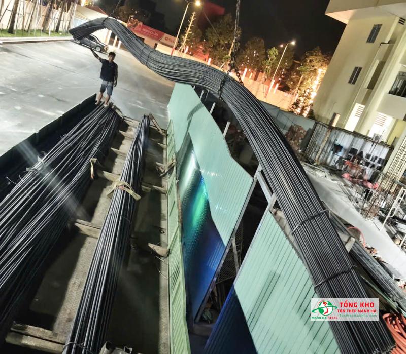Giao 5 tấn sắt xây dựng Miền Nam đến công trình Thành ủy Đồng Nai