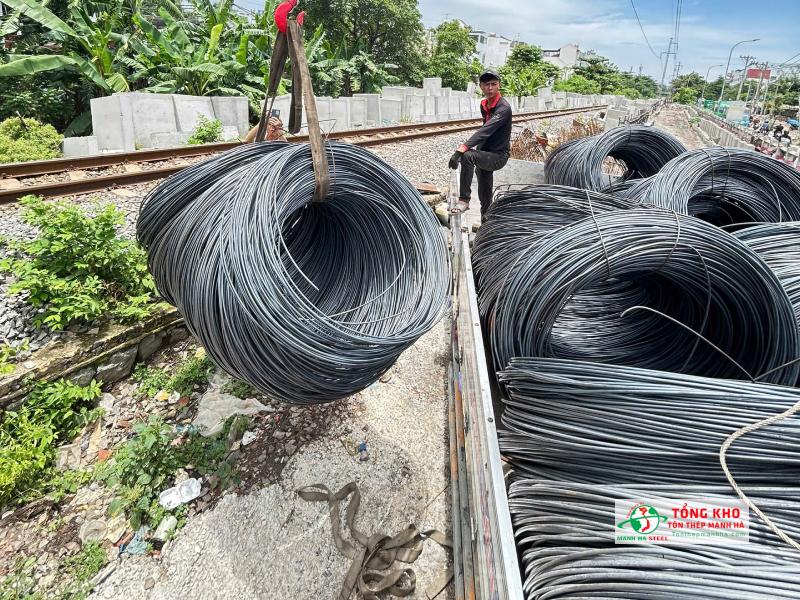 Giao 10 tấn thép cuộn Miền Nam CB240, phi 8 phục vụ thi công công trình đường sắt tại Gò Vấp