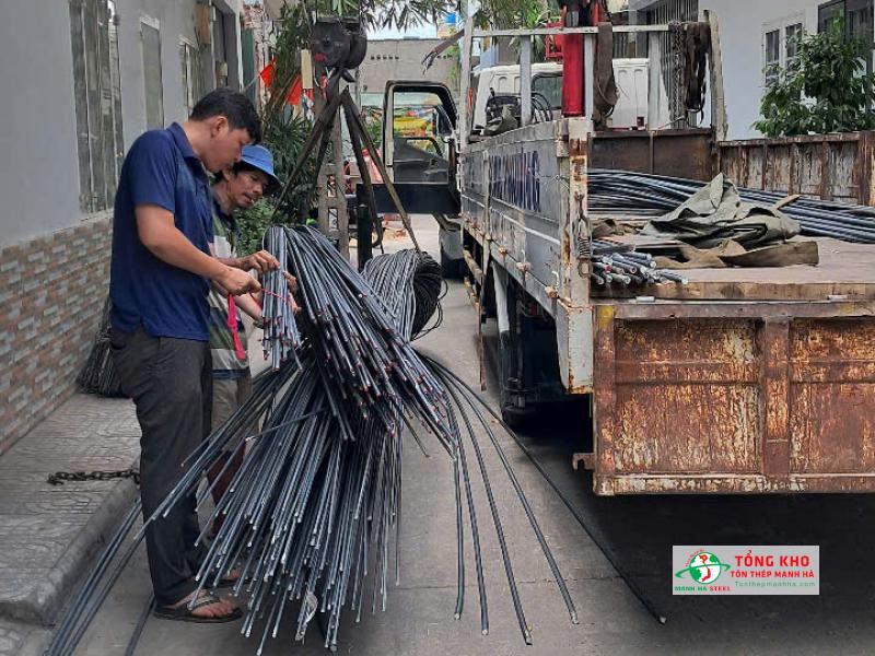 Giao 3.5 tấn thép thanh vằn D20 Miền Nam cho công trình nhà ở nhiều tầng gần đường Lý Thường Kiệt, Quận 10