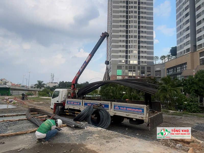 Giao 5.6 tấn thép Miền Nam D25 cho công trình tại Quận 11