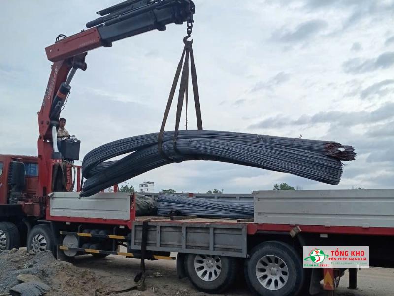 Giao 5 tấn thép thanh vằn Miền Nam D20 cho công trình xây dựng tại Quận 4
