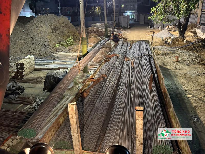 Giao 60 tấn thép xây dựng Miền Nam CB400 cho công trình Trường THCS Nguyễn Hữu Thọ tại Quận 7